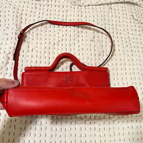 Tory Burch “Taylor” Convertible Foldover Bag - Picture 2 of 4